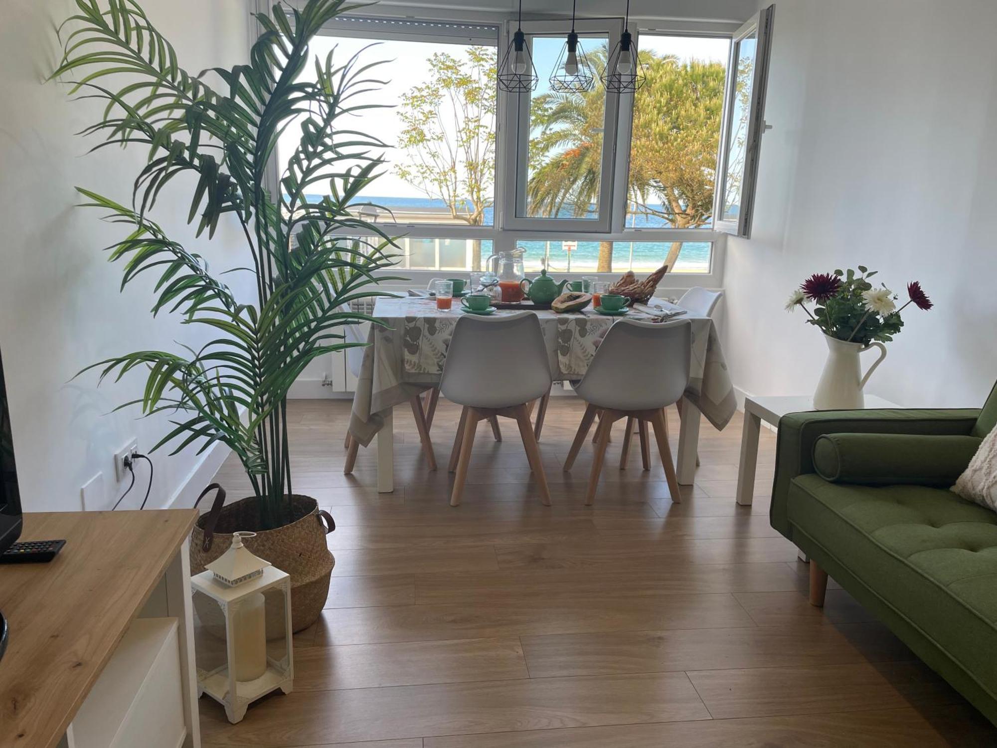 Apartamento Comillas Beach Exterior photo